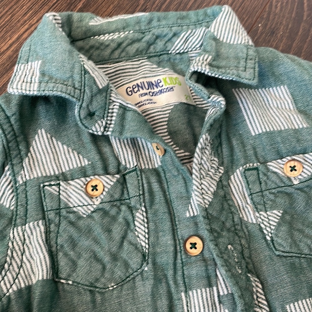 Boys button down - Picture 2 of 2